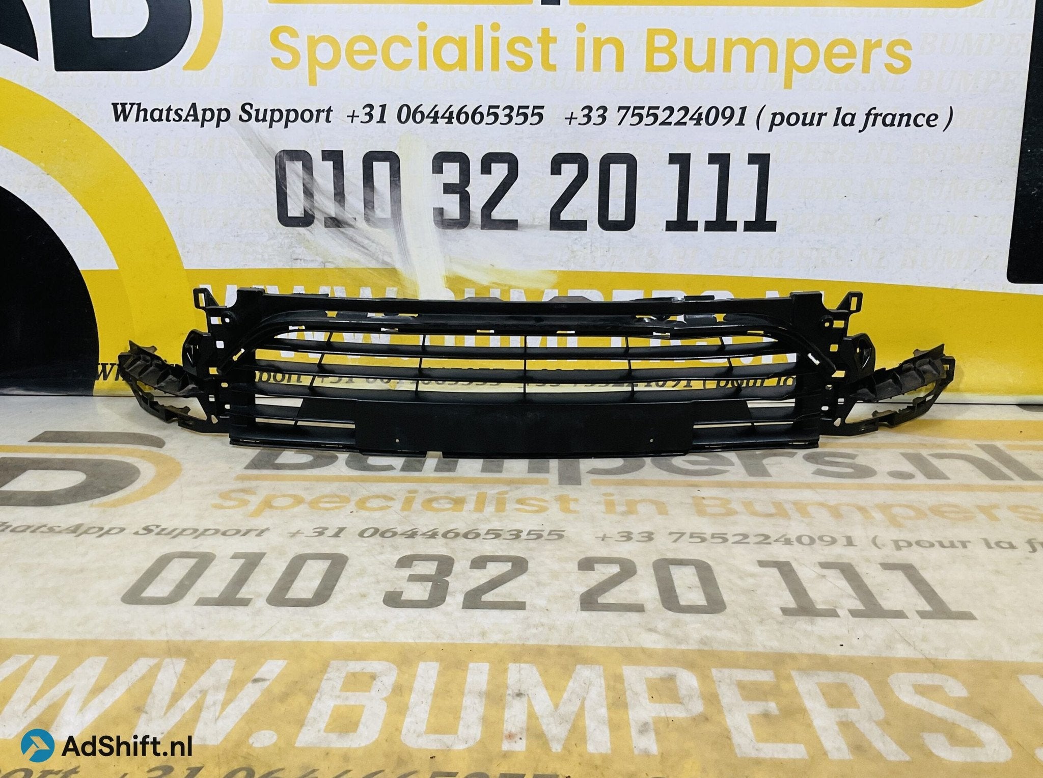 Bumper Grill Renault Clio 4 Facelift 2016-2019 Voorbumper Gr