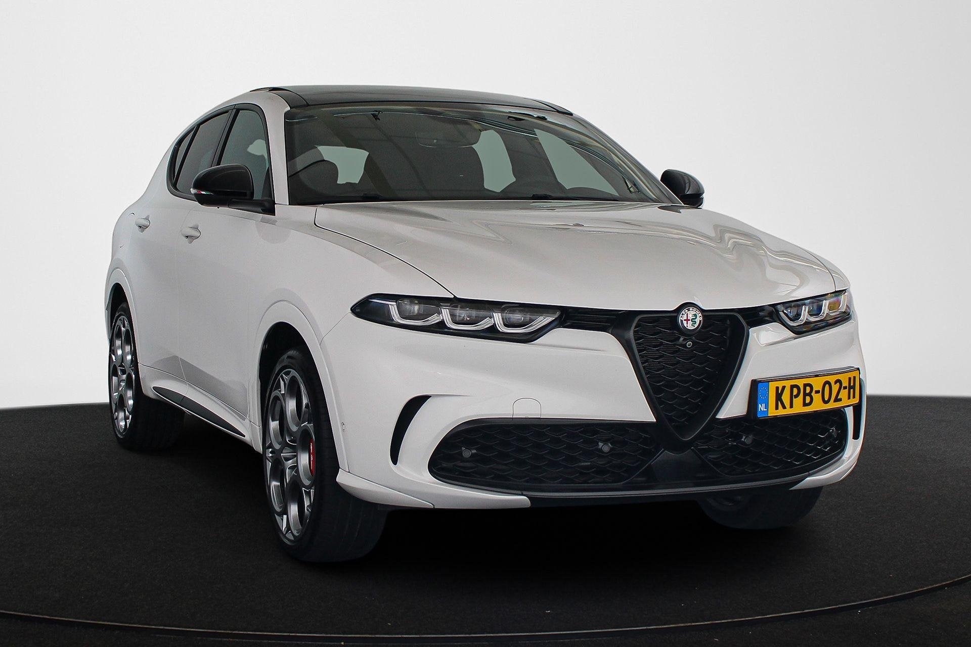 Alfa Romeo Tonale 1.3T PHEV Tributo Italiano SOH 99% Panoram, Auto's, Alfa Romeo, Automaat, Euro 6, 4 cilinders, 700 kg