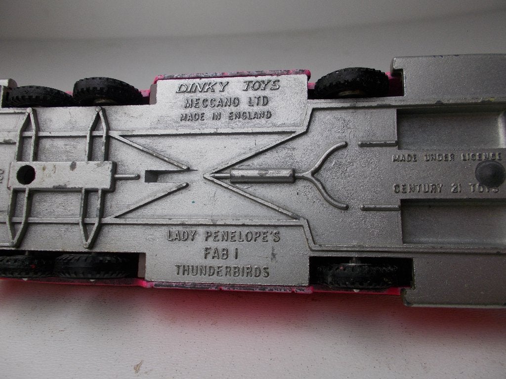 1967 Dinky Toys 100. FAB 1. TV serie Thunderbirds (FLUOR!), Ophalen of Verzenden, Zo goed als nieuw, Auto, Dinky Toys