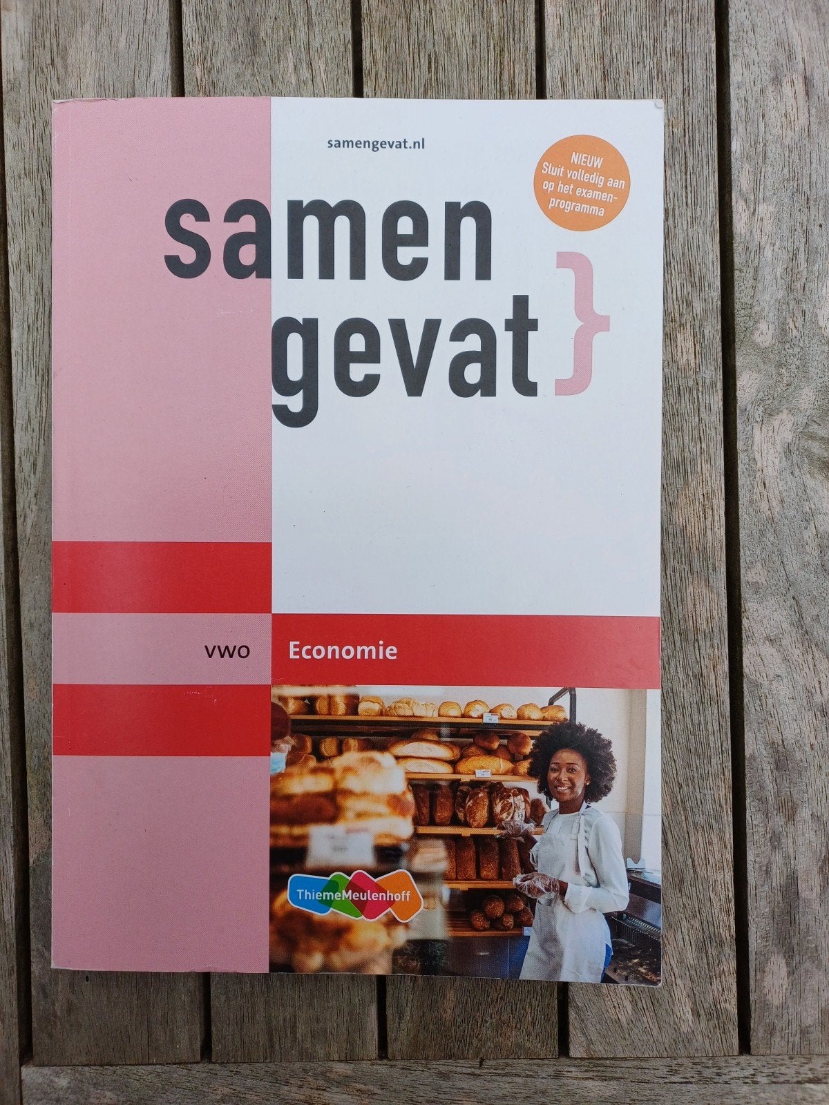 VWO Examenbundels en Samengevat: Economie & Maatschappijleer, Boeken, Ophalen of Verzenden
