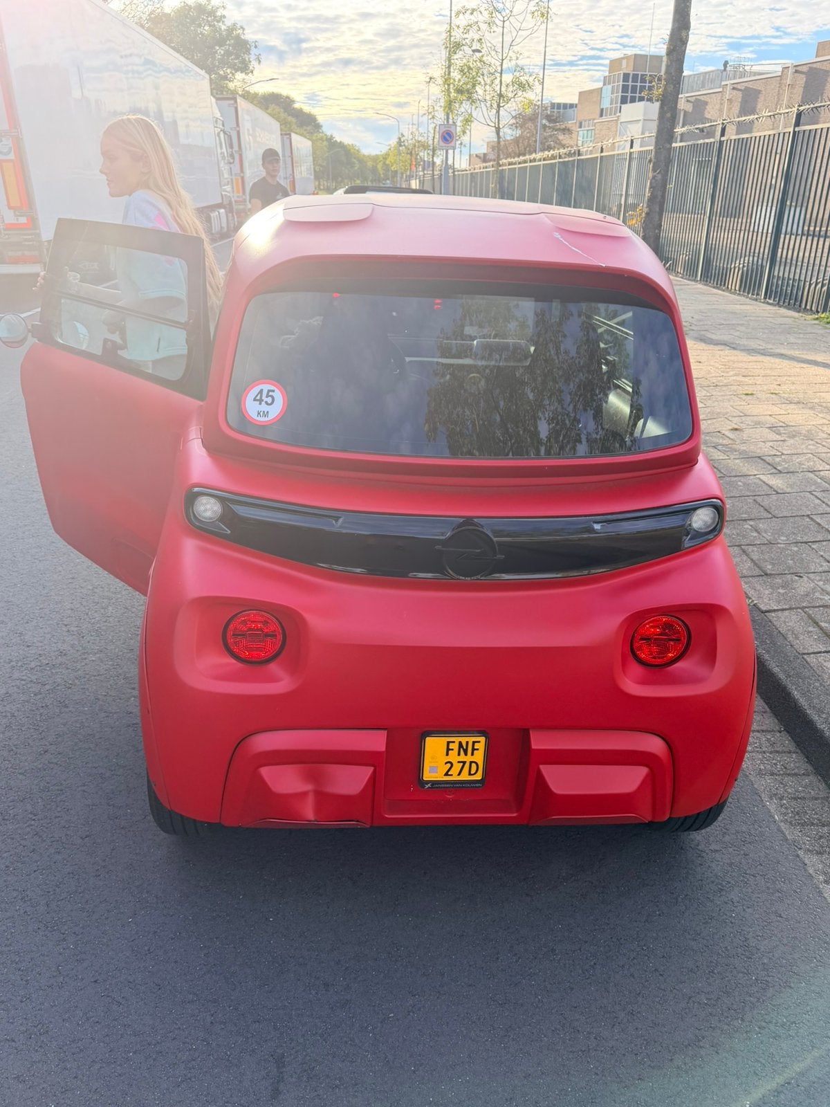 Zeer Gave en Goed Onderhouden Opel E-Rocks ( BTW ), Ophalen, Opel, Zo goed als nieuw, 16 km/u of meer