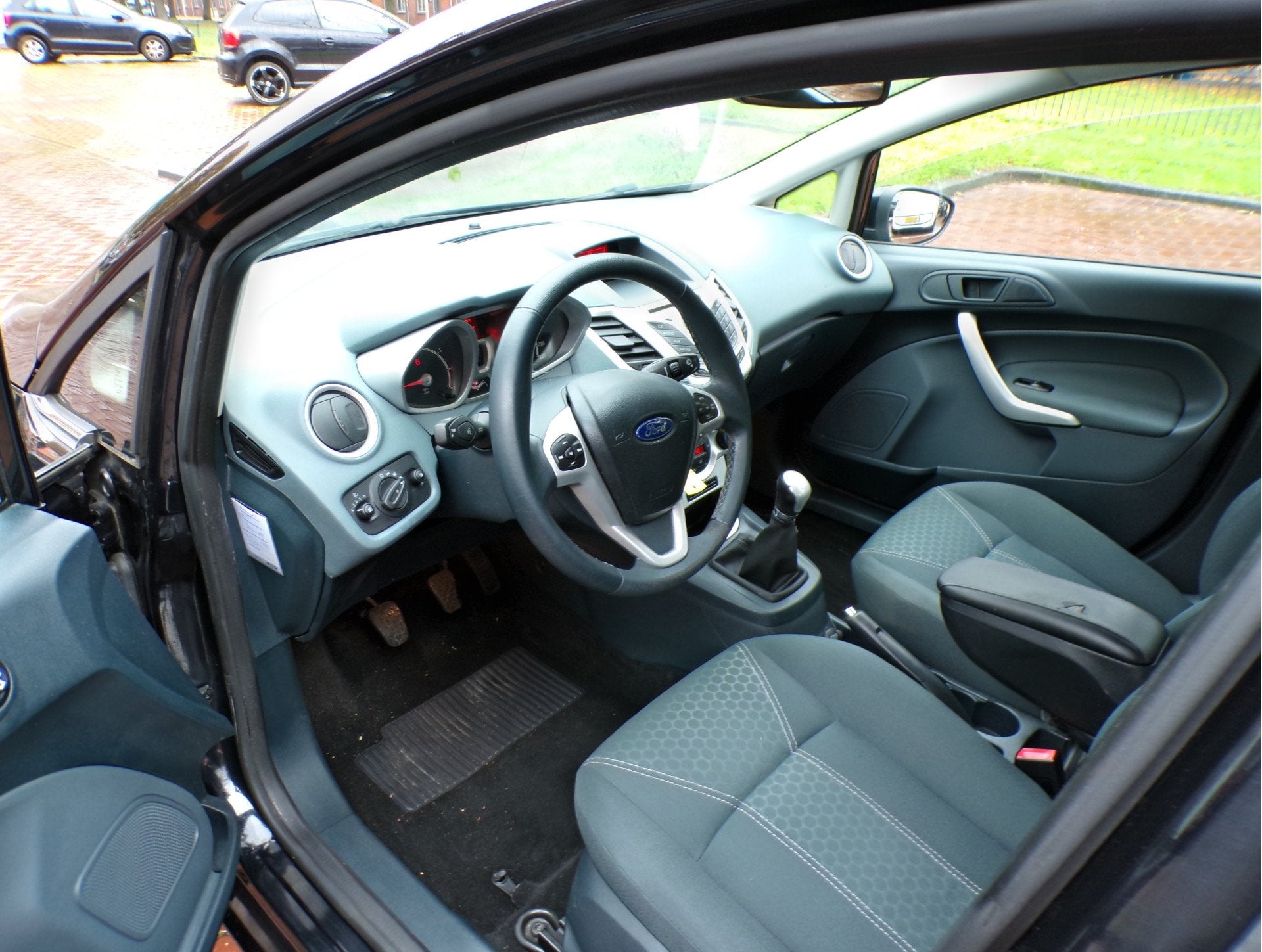Ford Fiesta 1.25 Titanium 1e eigenaar geheel Ford dealer ond, Auto's, Voorwielaandrijving, 1242 cc, 82 pk, Zwart