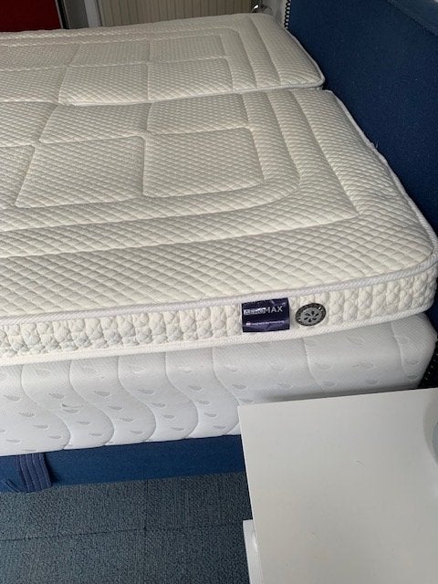 Electrische boxspring met matras en topper 160x200 €350, Ophalen, Gebruikt, Tweepersoons, Matras