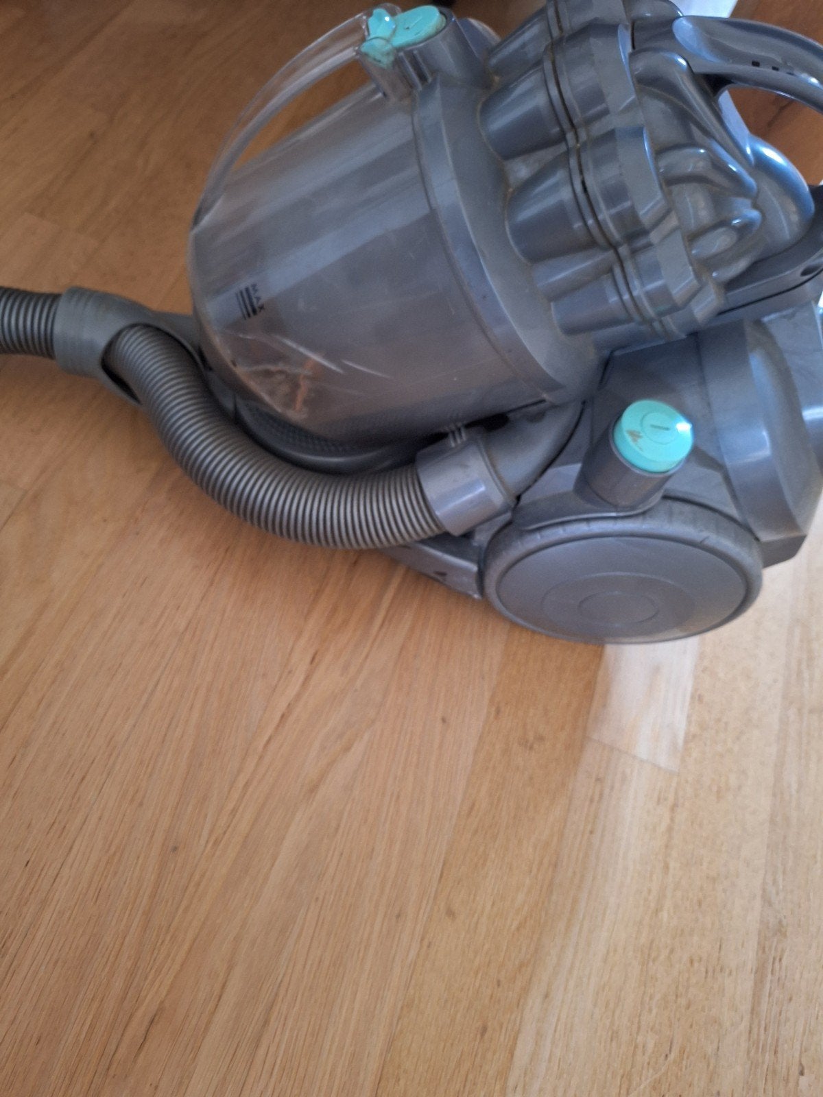 Dyson stofzuiger met defect onderdeel, motorisch perfect