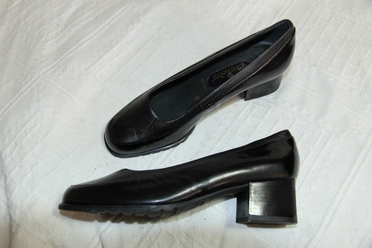 Nieuwe nette zwarte hakken. Mt 5.5 (39) Merk dorndorf, Kleding | Dames, Schoenen, Pumps, ., Zwart, Ophalen of Verzenden