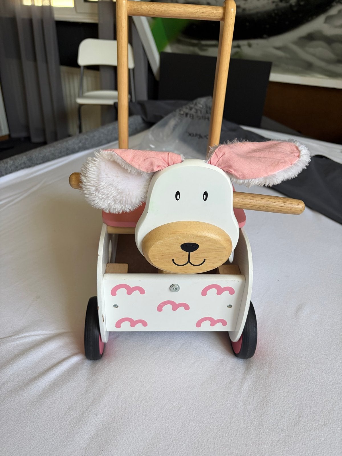 Houten loopwagen hondje roze -l, Ophalen, Zo goed als nieuw, Overige typen, Met wieltjes
