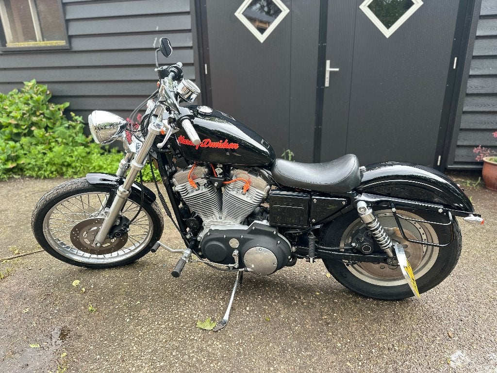 Zwarte HARLEY DAVIDSON XL53C Sportster bj 1999
