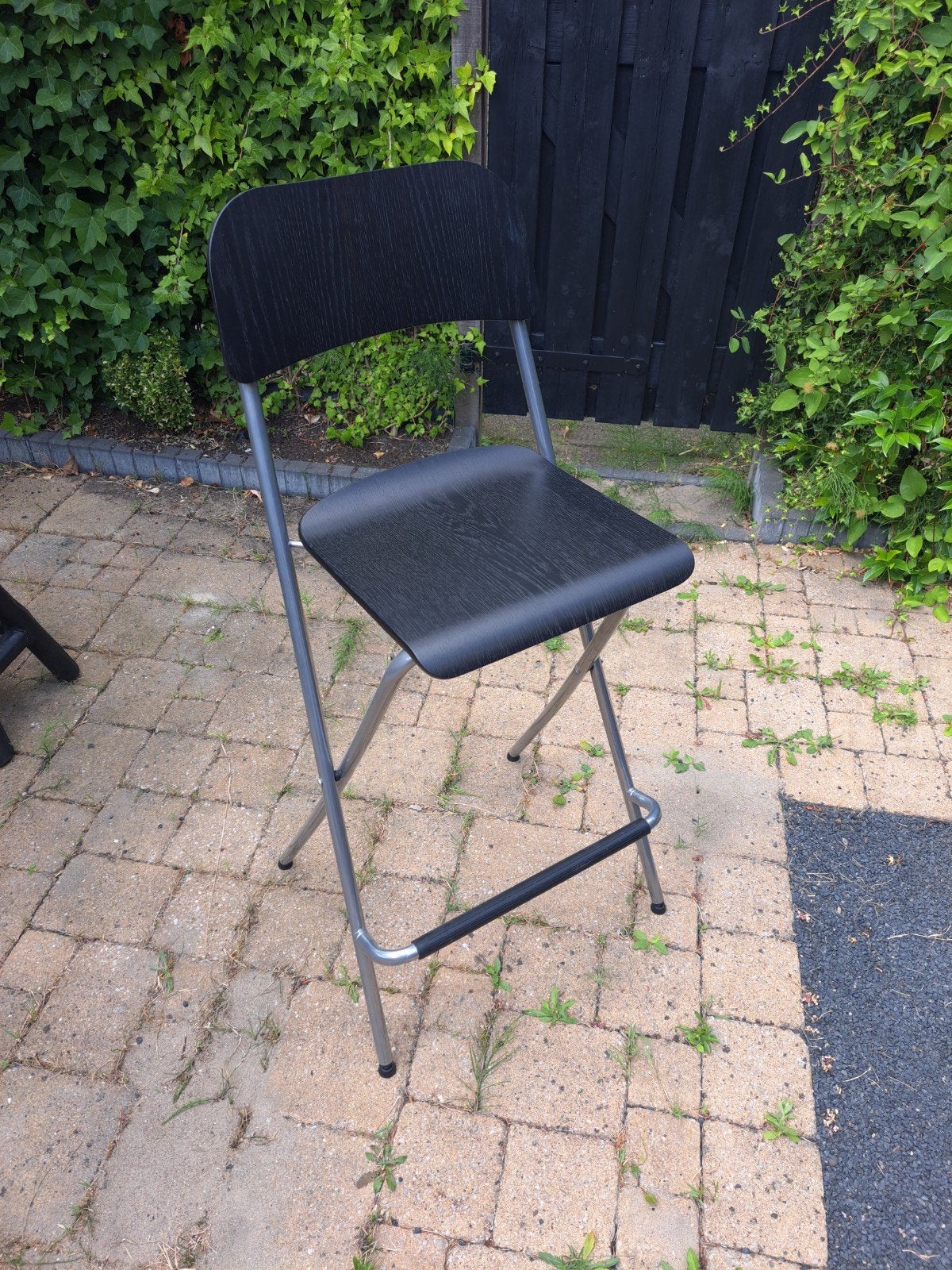 Zwarte opvouwbare IKEA barkruk met rugleuning, Ophalen, Zwart, Nieuw, Eén