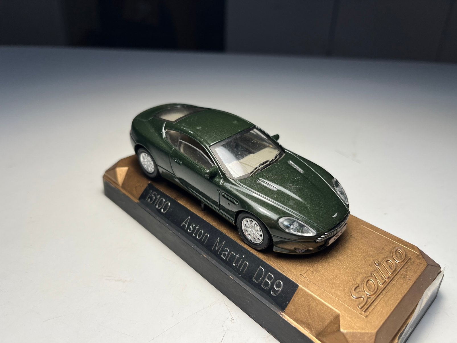 Solido - Aston Martin DB9 - Schaal 1:43, Ophalen of Verzenden, Gebruikt, Auto, Solido