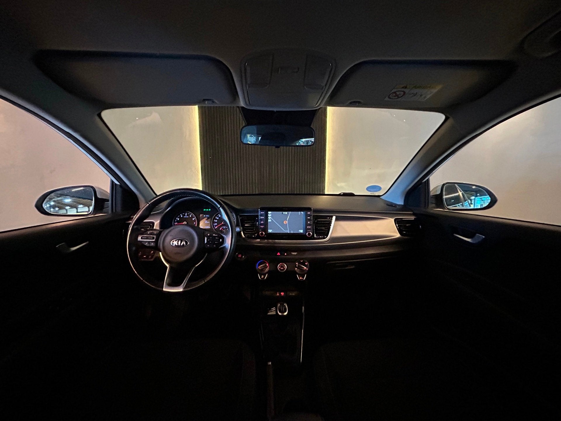 Kia Rio 1.0 TGDI First Edition|CRUISE|NAVI|KEYLESS|PARKSENS|, Auto's, Voorwielaandrijving, 450 kg, Gebruikt, Euro 6
