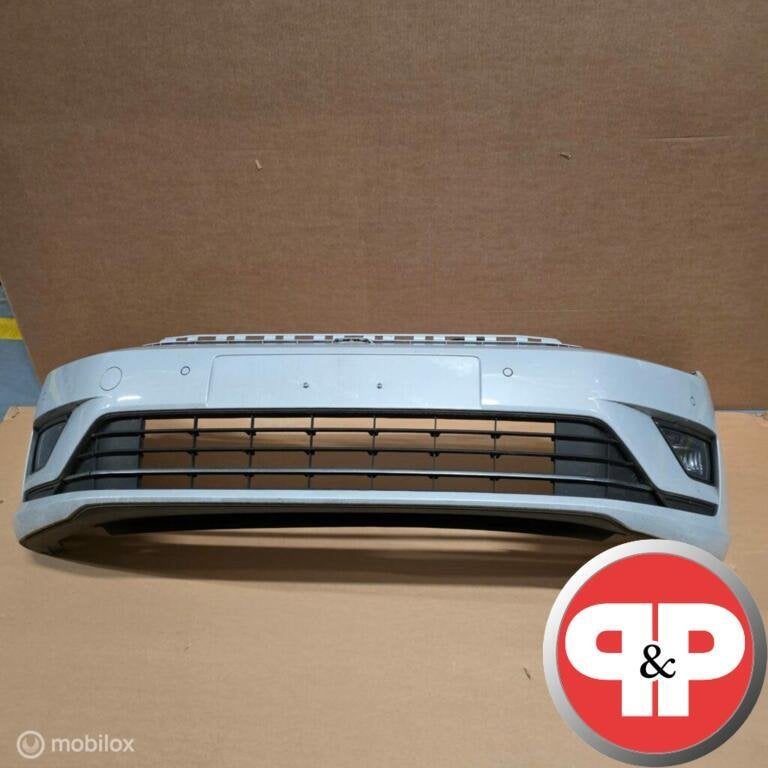 VW Golf sportsvan voorbumper, Auto-onderdelen