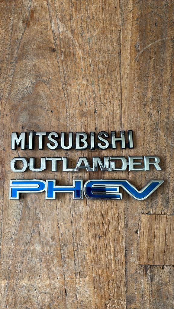 MOOI MITSUBISHI OUTLANDER PHEV LOGO EMBLEEM, Auto diversen, Tuning en Styling, Ophalen of Verzenden