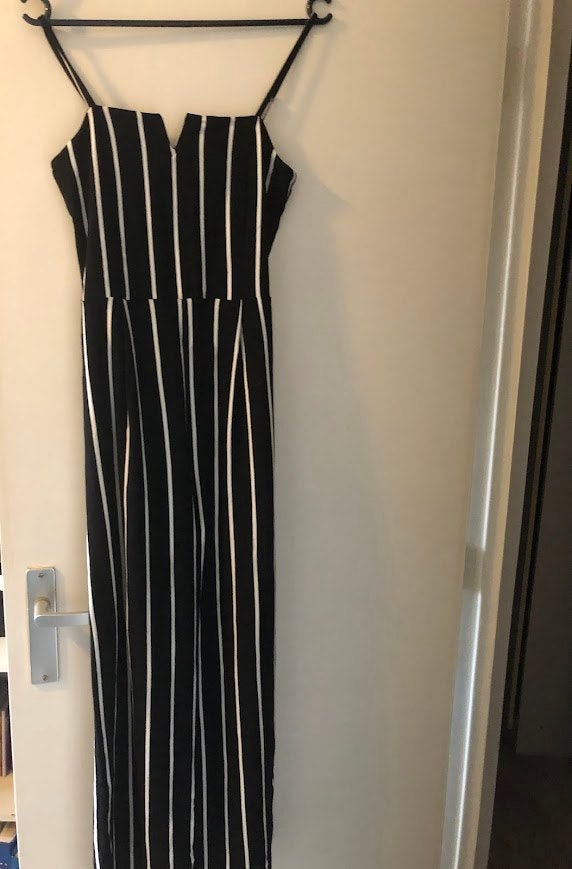 Leuke jumpsuit met zwart-witte strepen in maat S., Kleding | Dames, Jumpsuits, Ophalen of Verzenden, Zo goed als nieuw, Maat 36 (S)