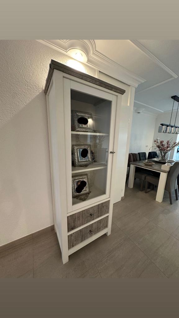 Stijlvolle Vitrinekast met Lades - Wit/Houtlook, Huis en Inrichting, Ophalen