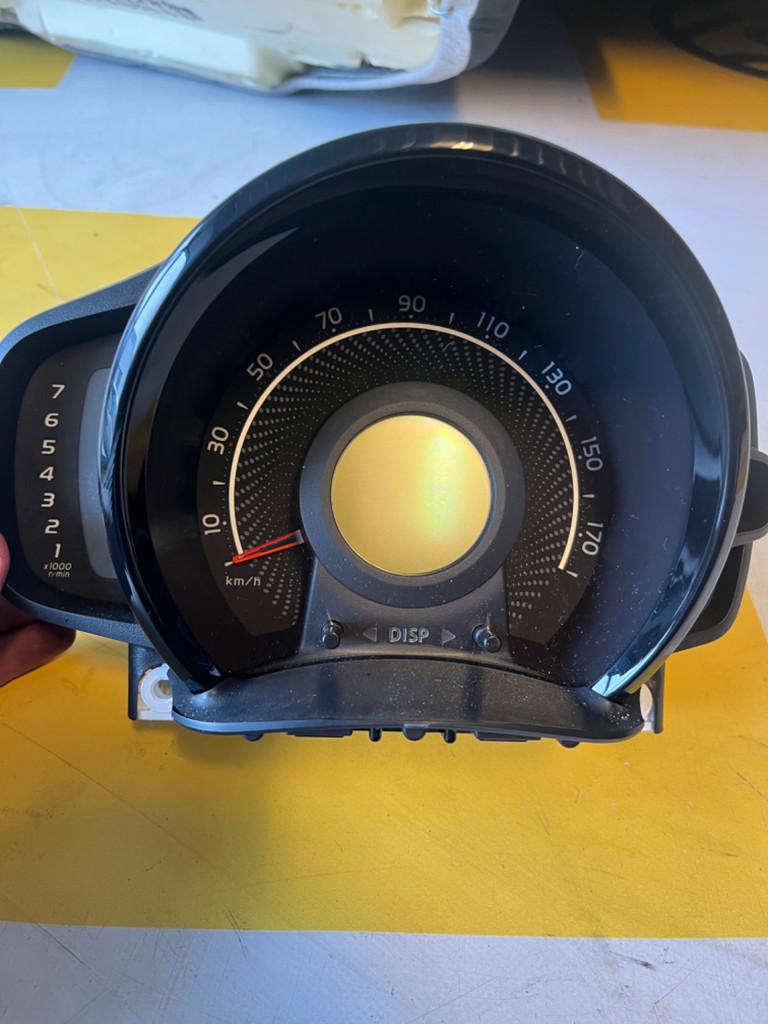 Kilometer Luxe Teller Toyota Aygo C1 Peugeot 108 teller, Info@fabrikant.eu, Fabrikantstraat 1
1000 AA  Amsterdam, NL, Ophalen of Verzenden