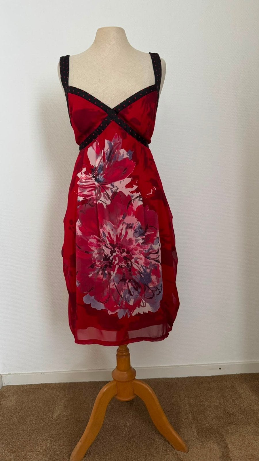 Steps rode jurk met bloemenprint en stippen, maat 42, Kleding | Dames, Maat 42/44 (L), Ophalen of Verzenden, Zo goed als nieuw