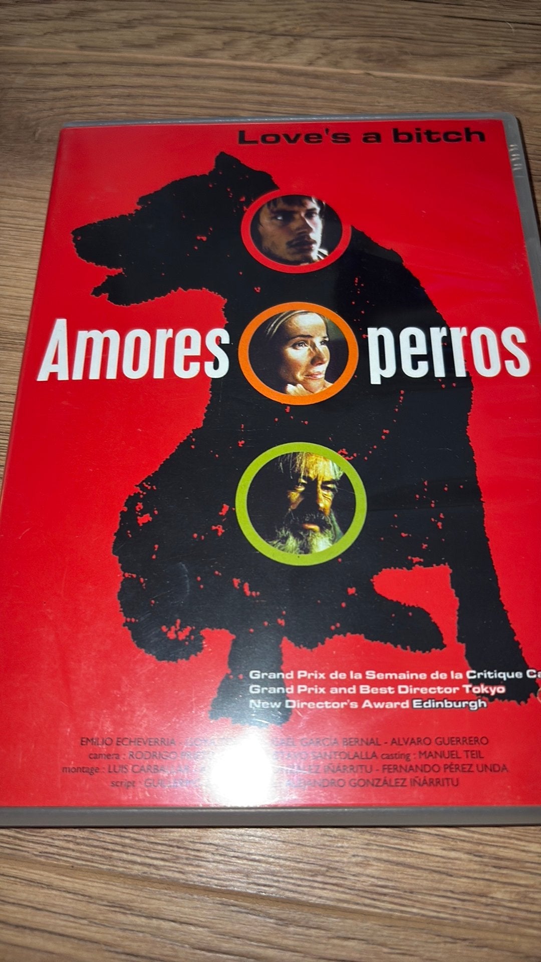 Amores Perros / Life’s a Bitch van Alejandro Inarrito., Vanaf 16 jaar, Ophalen of Verzenden, Zo goed als nieuw, Overige gebieden