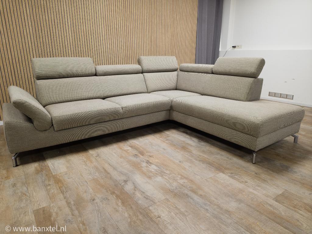 Z.G.A.N DESIGN  Beige Hoekbank van MONTEL MODENA