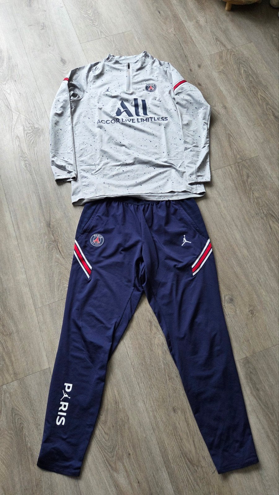 Trainingspak Paris Saint Germain Maat L, Ophalen of Verzenden, Gedragen, Grijs