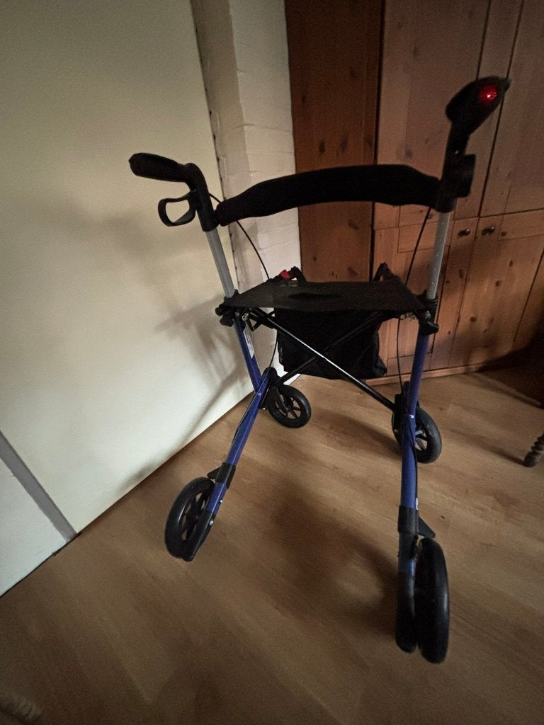 Te koop Rollator Mobilex, Ophalen, Lichtgewicht, Zo goed als nieuw
