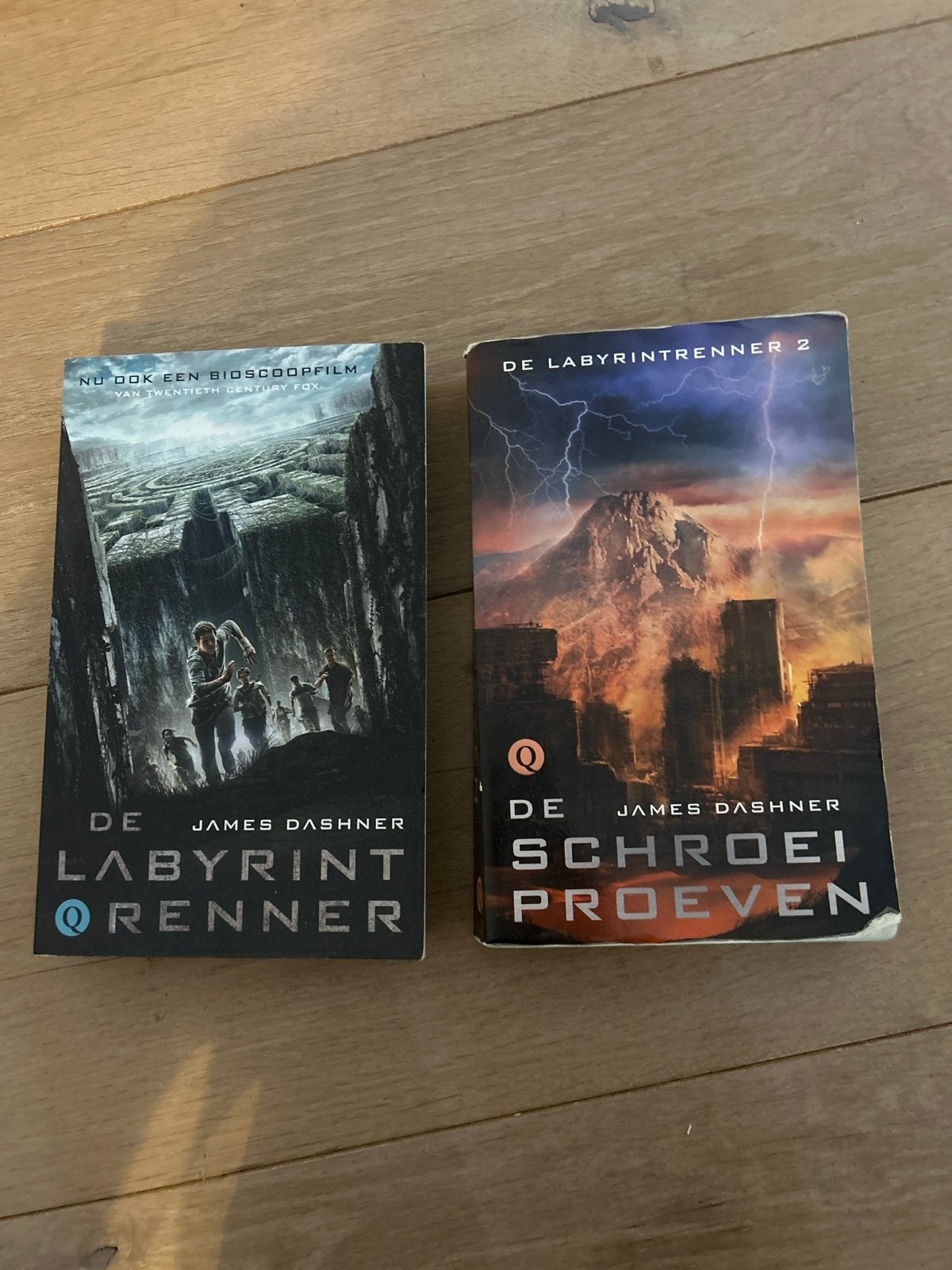 De Labyrintrenner 1 & 2 - James Dashner, Boeken, Fantasy, Ophalen of Verzenden, Gelezen