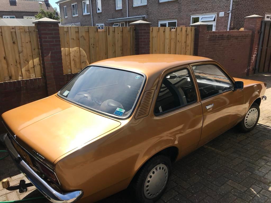 Opel Kadett 1.2 1977 Bruin, Auto's, Zwart, 4 cilinders, Origineel Nederlands, Handgeschakeld