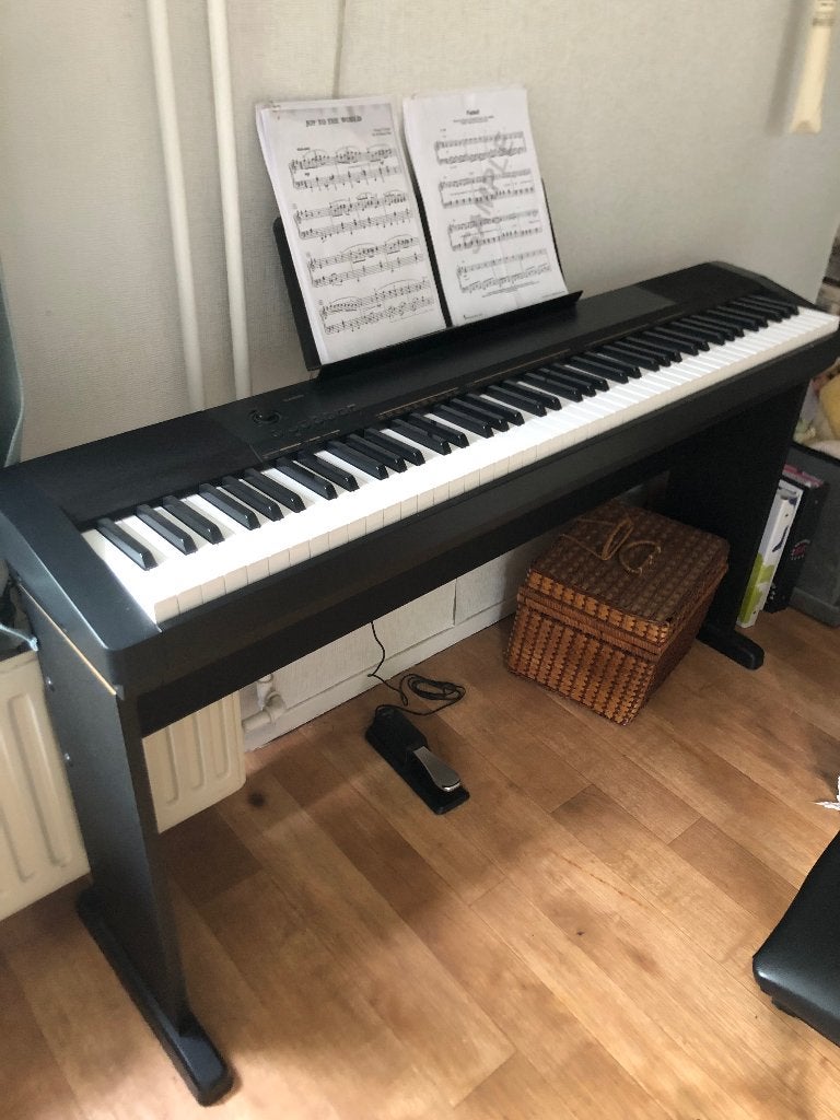 Elektrische piano . Casio, Ophalen, Zwart, Digitaal, Zo goed als nieuw