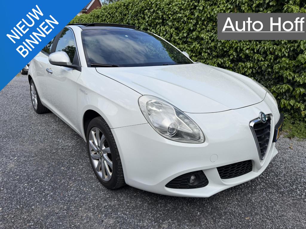 Alfa Romeo Giulietta 1.4 T Distinctive | Panoramadak | Navi, Auto's, Voorwielaandrijving, Stof, Gebruikt, Euro 6