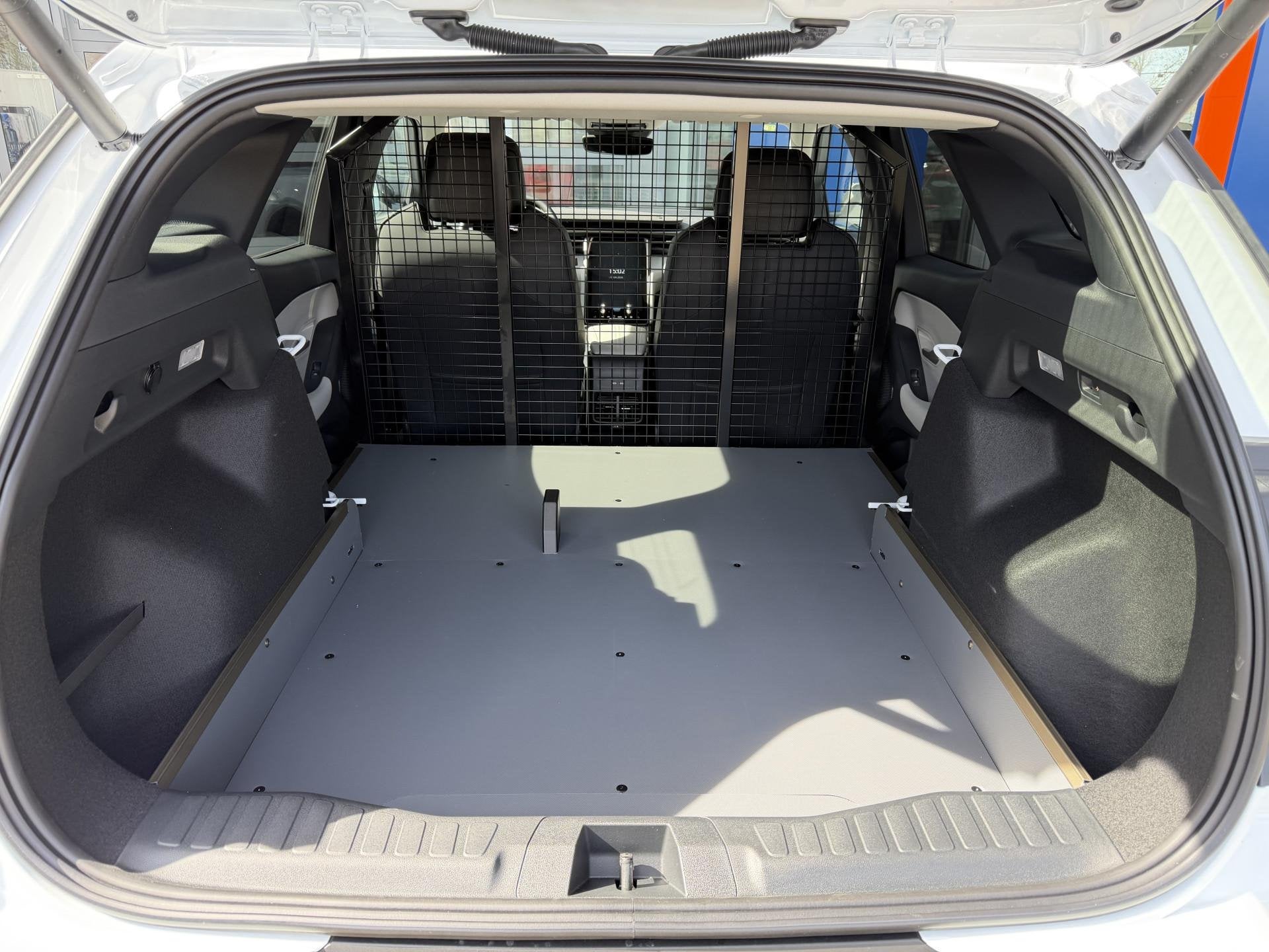 Ford Explorer CARGO Select Extended Range RWD 77 kWh | AGR s, Auto's, 12 maanden, Stof, Zwart, Explorer