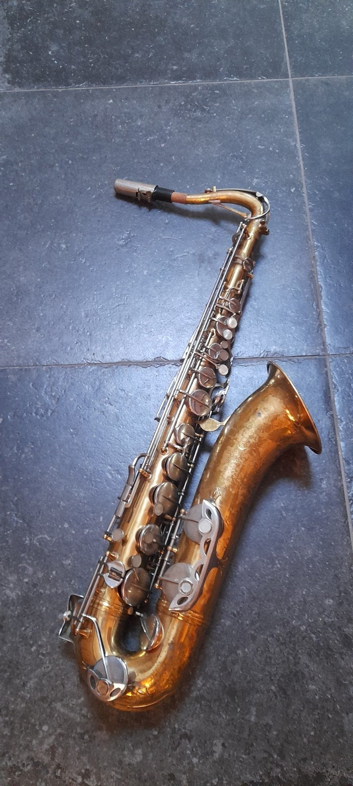 Tenorsaxofoon met gigbag en accessoires, Ophalen, Gebruikt, Tenor