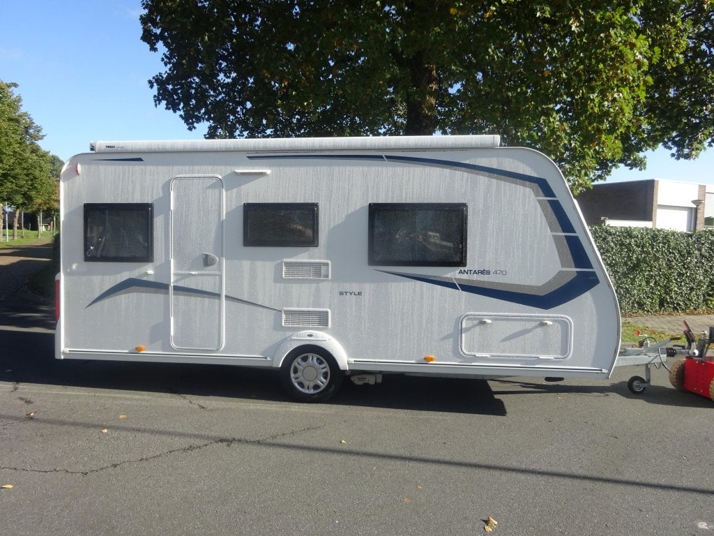 Foto 9 van Caravelair Antares 470 Met Mover en Luifel
