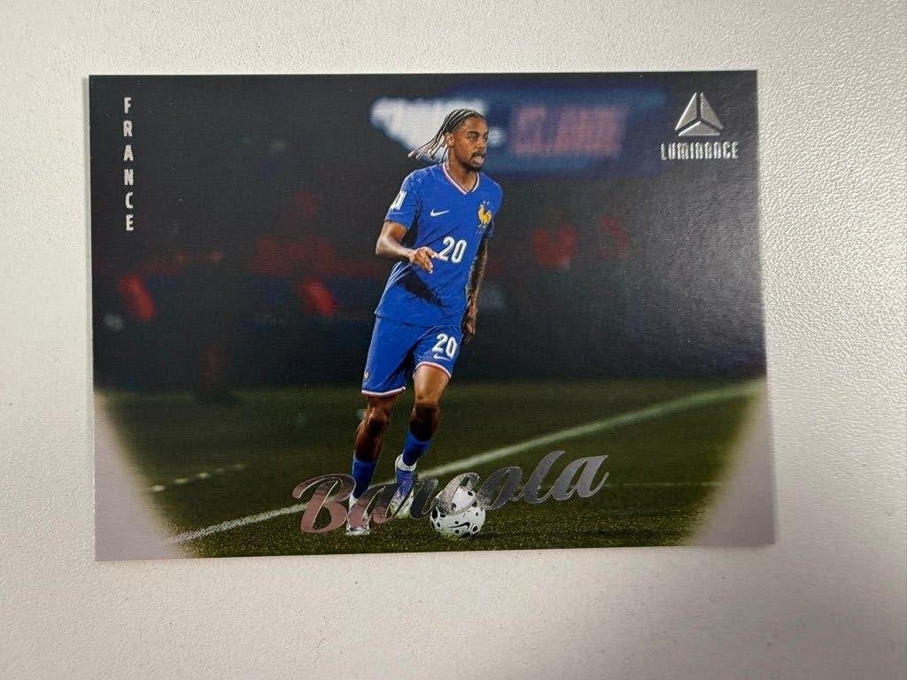 3 Bradley Barcola Horizontal Luminance France 2026, Ophalen of Verzenden, Nieuw, Buitenlandse clubs, Poster, Plaatje of Sticker