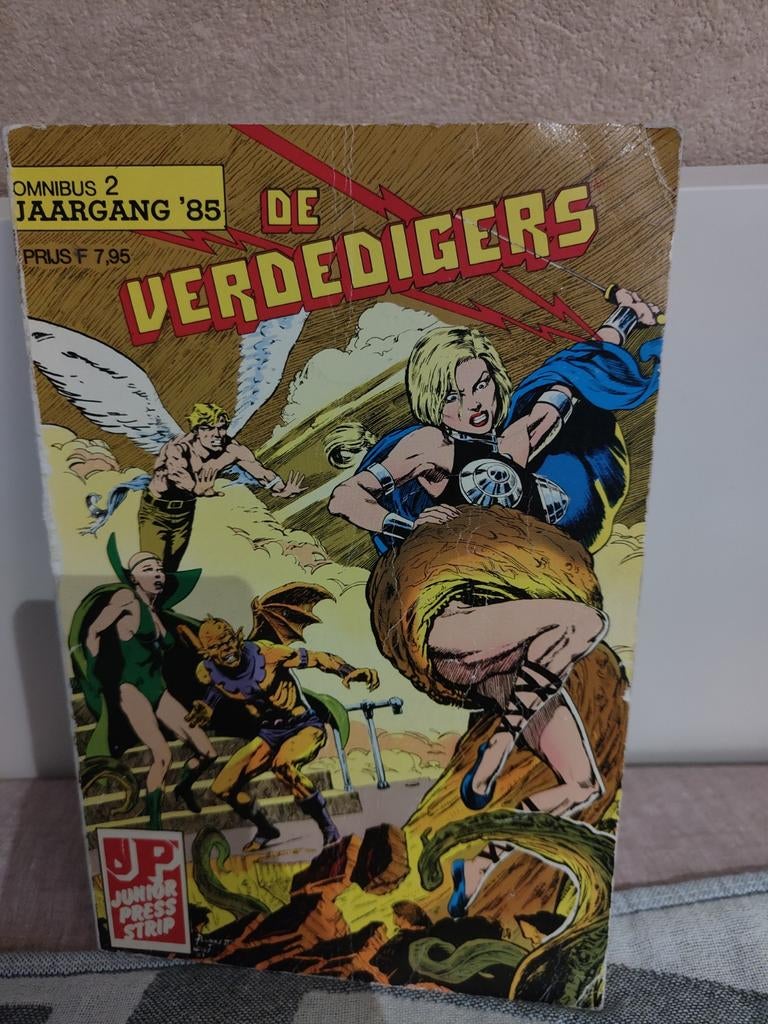 De Verdedigers Omnibus 2 Jaargang '85 Junior Press Strip, Boeken, Stripboeken, Eén stripboek, Ophalen of Verzenden, Gelezen