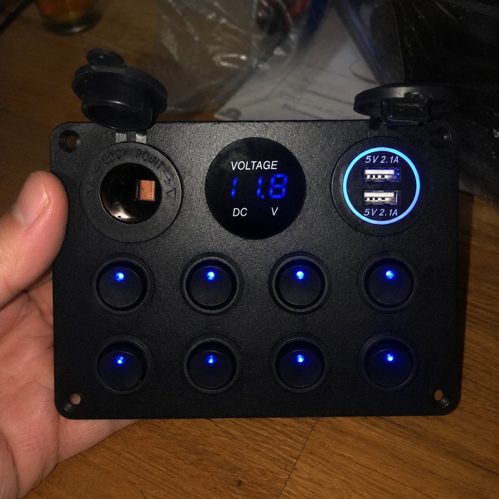 schakelpaneel auto boot 8 schakelaars voltmeter 12 volt, Ophalen of Verzenden, Nieuw, Overige typen