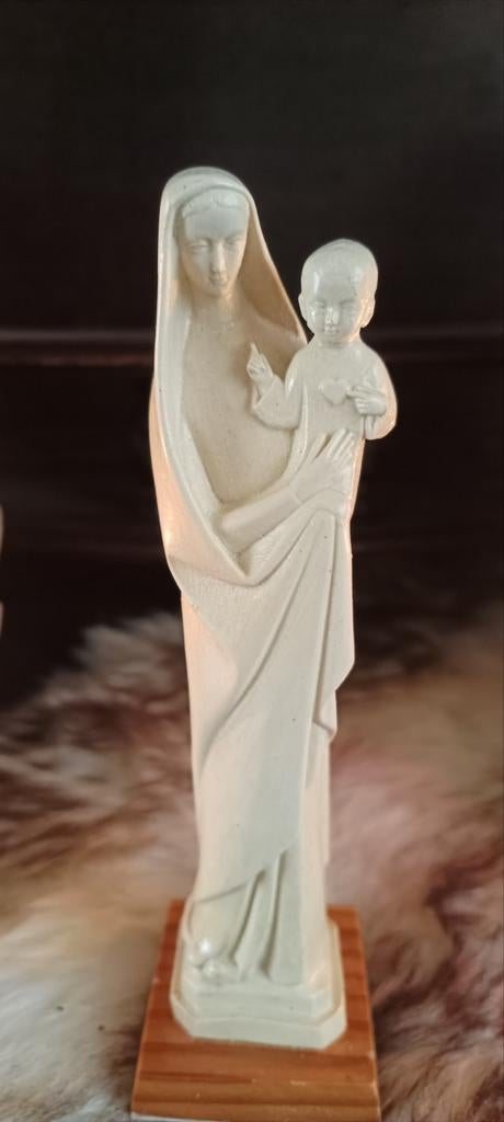 Maria met kind beeldje van vulkanische as Filipijnen, Antiek en Kunst, Ophalen of Verzenden