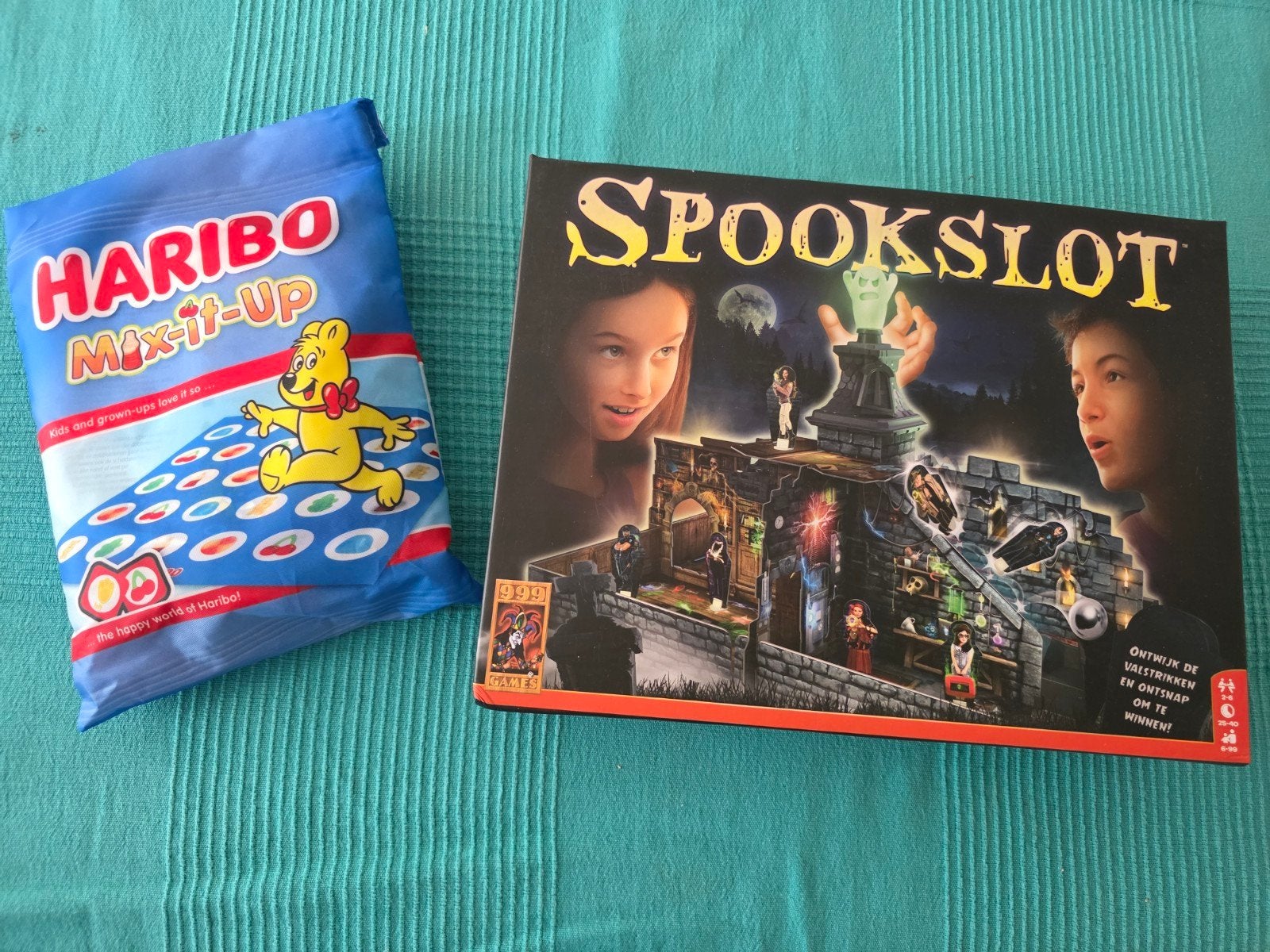 Spookslot Bordspel - Ontsnap aan de Valstrikken!, Drie of vier spelers, Ophalen, Gebruikt, MB Games
