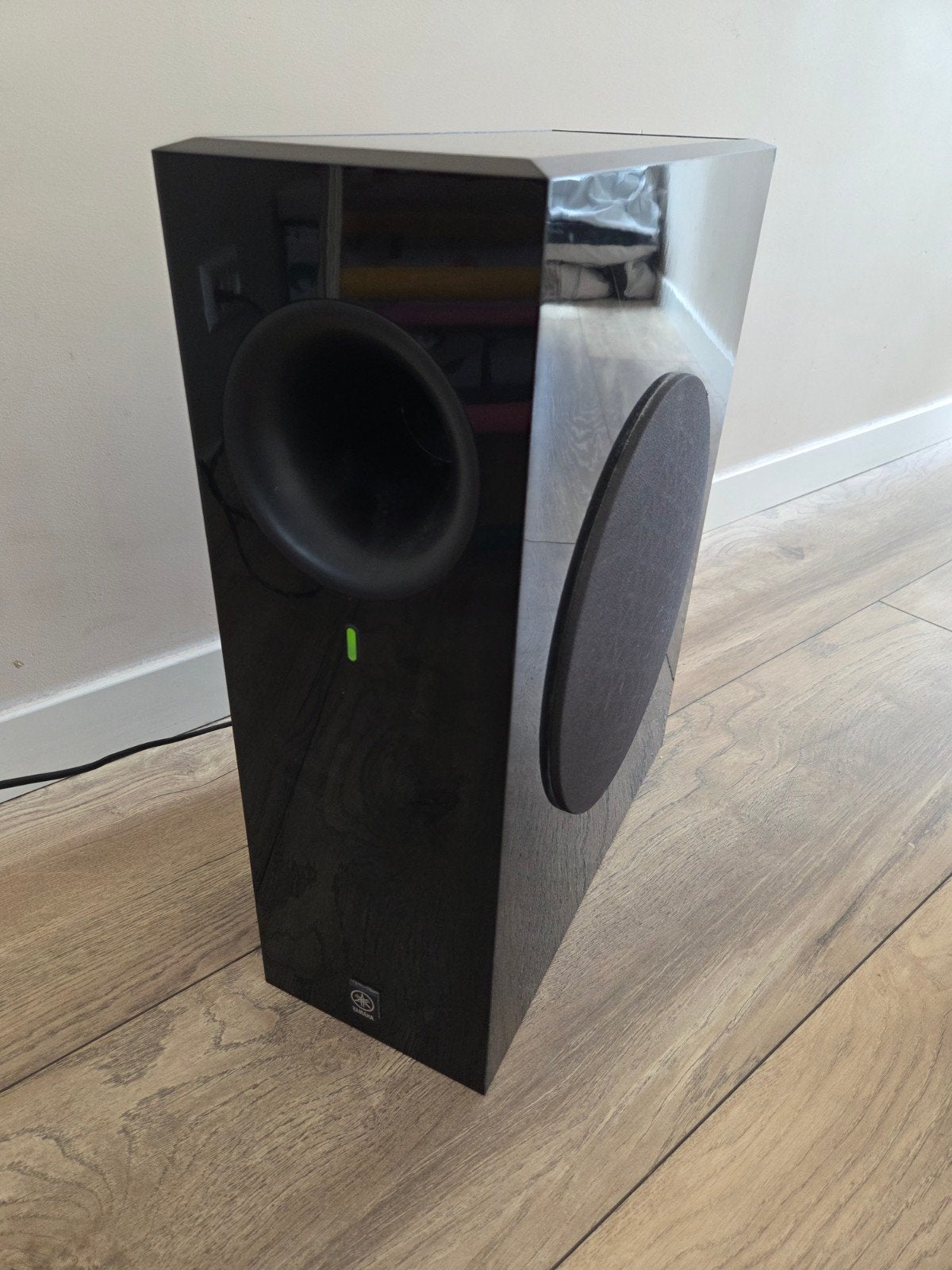 Yamaha NS-SW210 Subwoofer - Zwart, 40W, Ophalen, Basreflex, Subwoofer, Yamaha