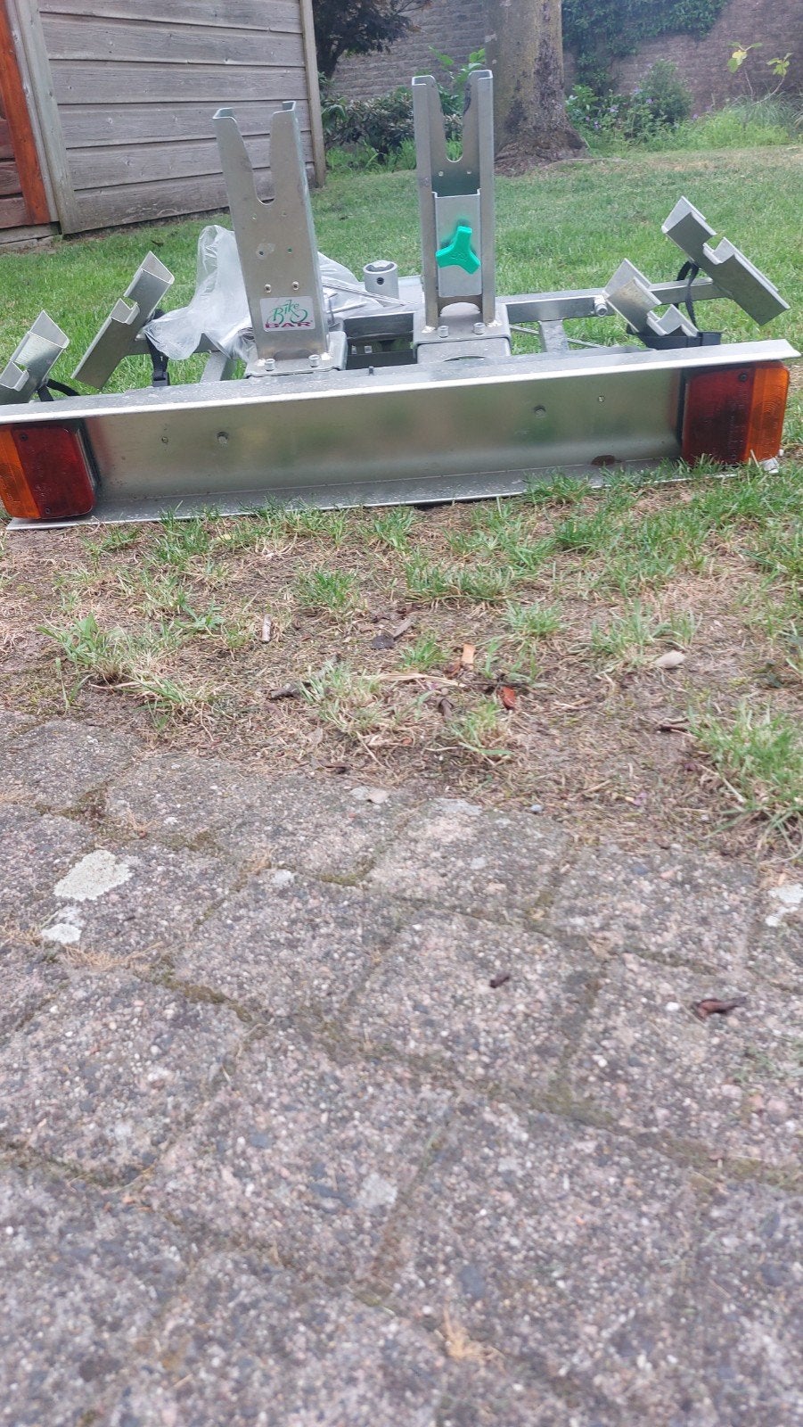 Trekhaak fietsendrager met slot en bevestigingsmateriaal, Auto diversen, Ophalen, 2 fietsen, Gebruikt, Trekhaakdrager