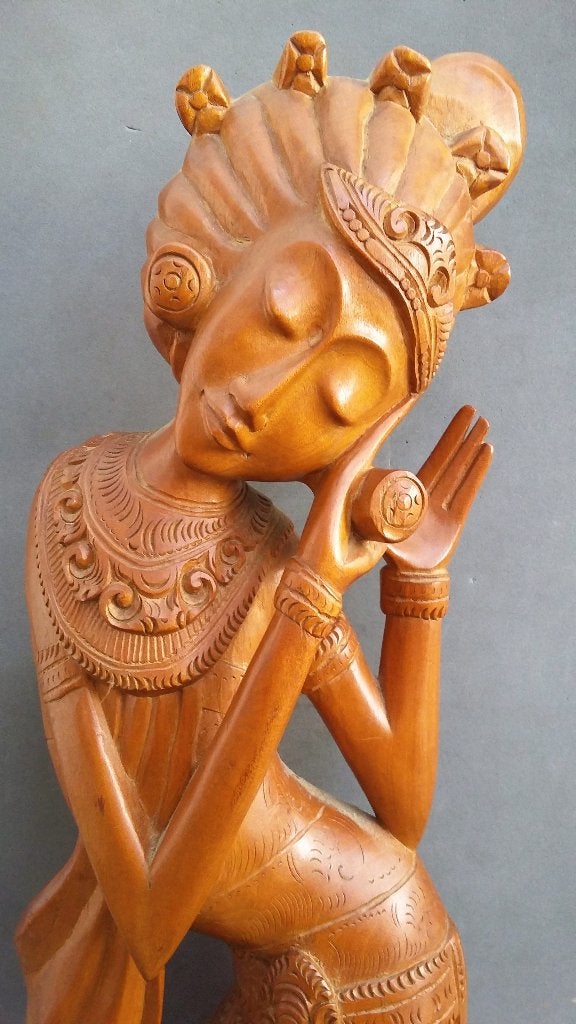 Om1940-1950 GROOT Houten Beeld Balinese Danseres Indonesisch, Antiek en Kunst, Kunst | Beelden en Houtsnijwerken, Art deco, Ophalen of Verzenden