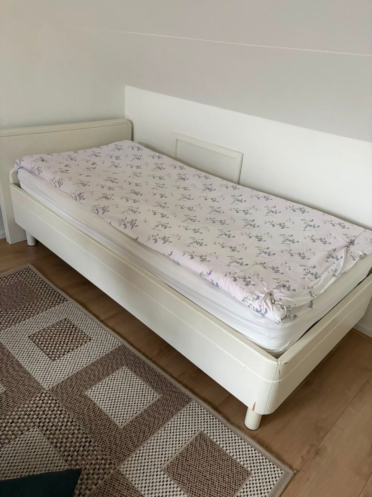 Eenpersoonsbed met matras 90x200 cm GRATIS, Ophalen, Gebruikt, 90 cm, Eenpersoons