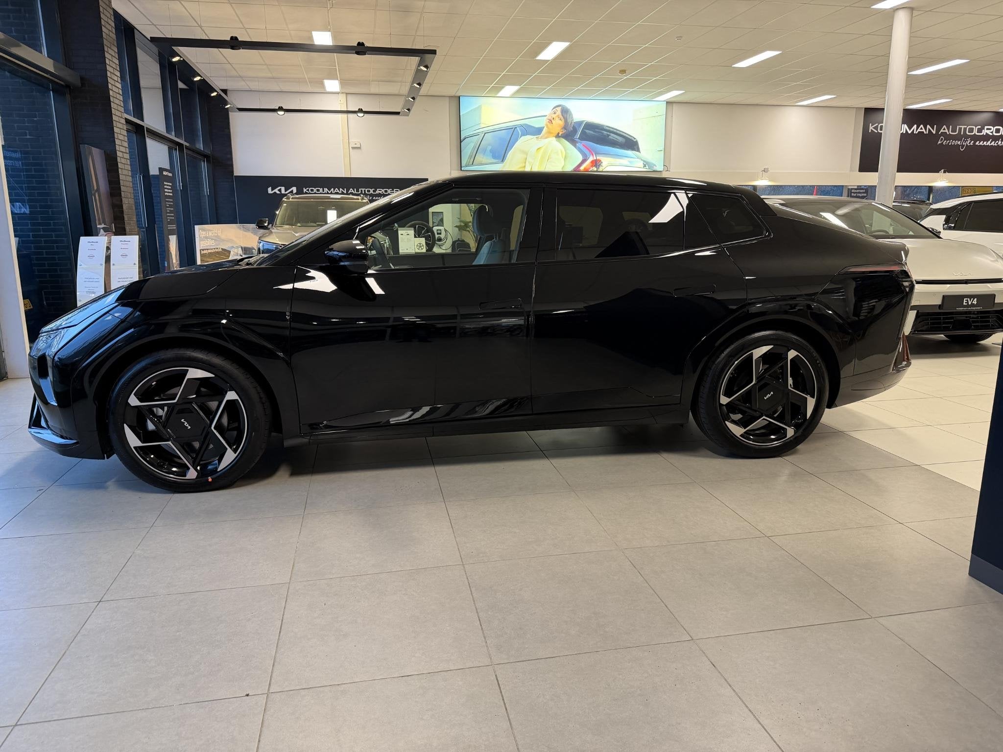 Kia EV4 Fastback GT-Line 81.4 kWh Nieuwe auto, Direct leverb, Auto's, 81 kWh, 1800 kg, 510 min, 612 km