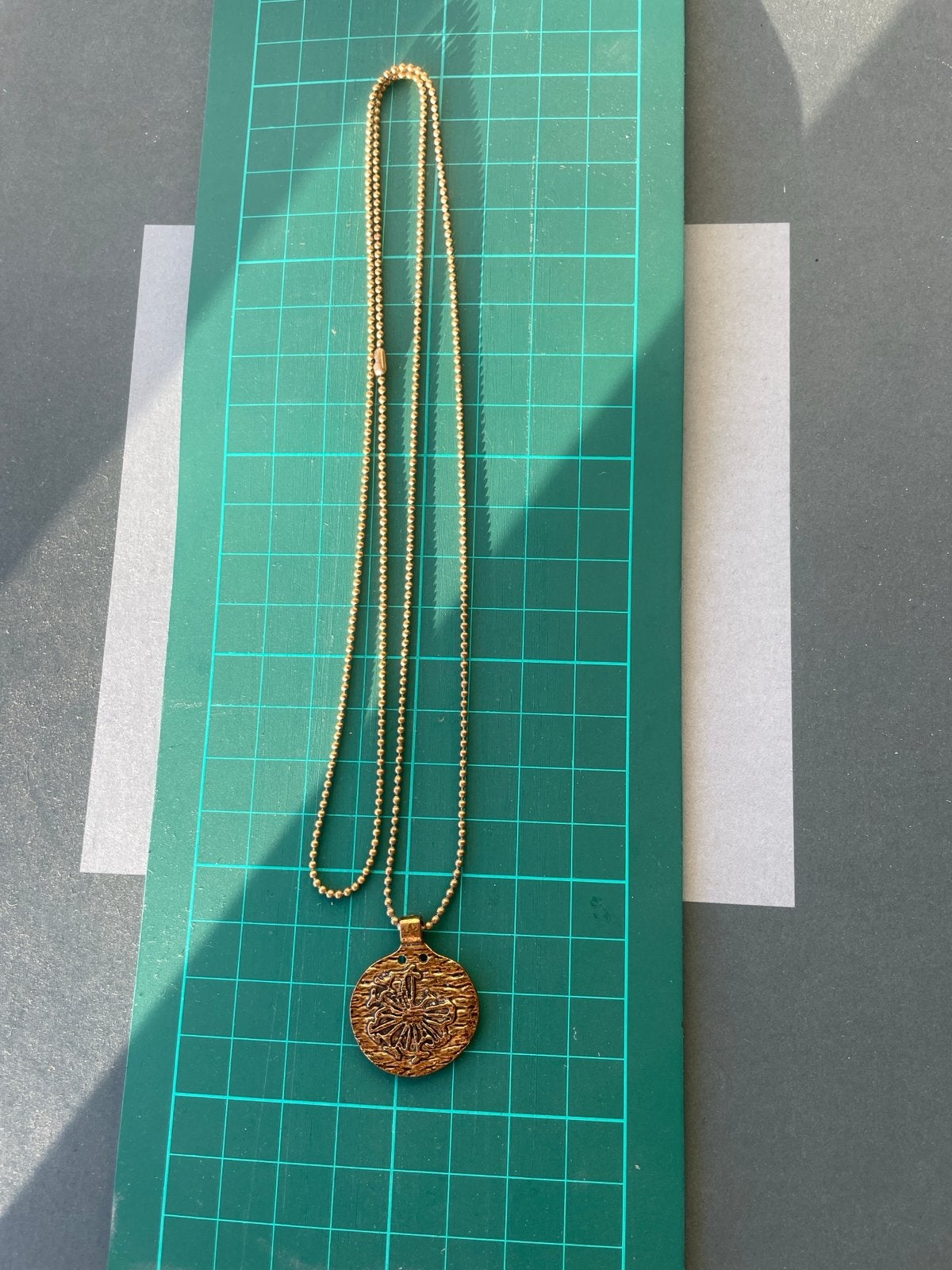 Maison Scotch ketting met hanger, Gebruikt, Ophalen of Verzenden, Goud, Overige materialen