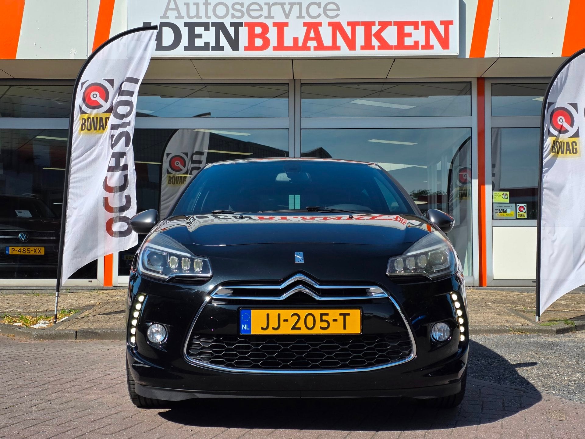 DS 3 1.2 PureTech So Chic Automaat BJ.2016 / Navi / Cruise /, Auto's, DS, Gebruikt, Euro 6, 1199 cc, Origineel Nederlands