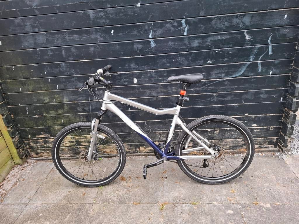 Nette Giant mountainbike - heeft wat liefde nodig, Fietsen en Brommers, Fietsen | Mountainbikes en ATB, Ophalen
