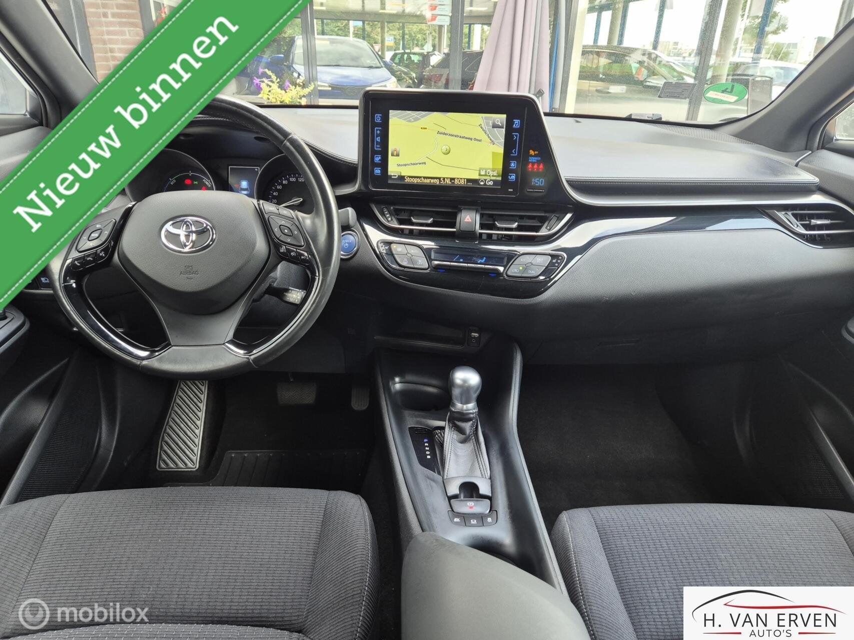 Toyota C-HR 1.8 Hybrid Premium NAVI CAMERA 17" ADAPTIVE, Auto's, Dealer onderhouden, 725 kg, 4 cilinders, Blauw