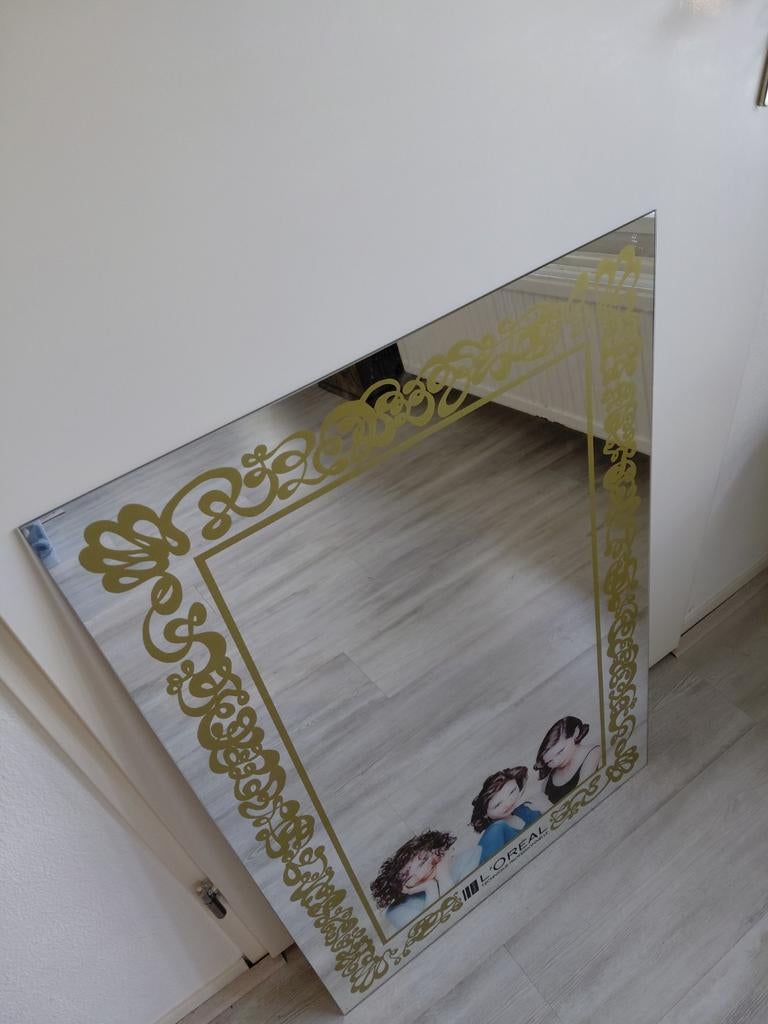 Grote loreal reclame spiegel 60x90 cm, Huis en Inrichting, Woonaccessoires | Spiegels, Ophalen, Gebruikt, Minder dan 100 cm, Rechthoekig
