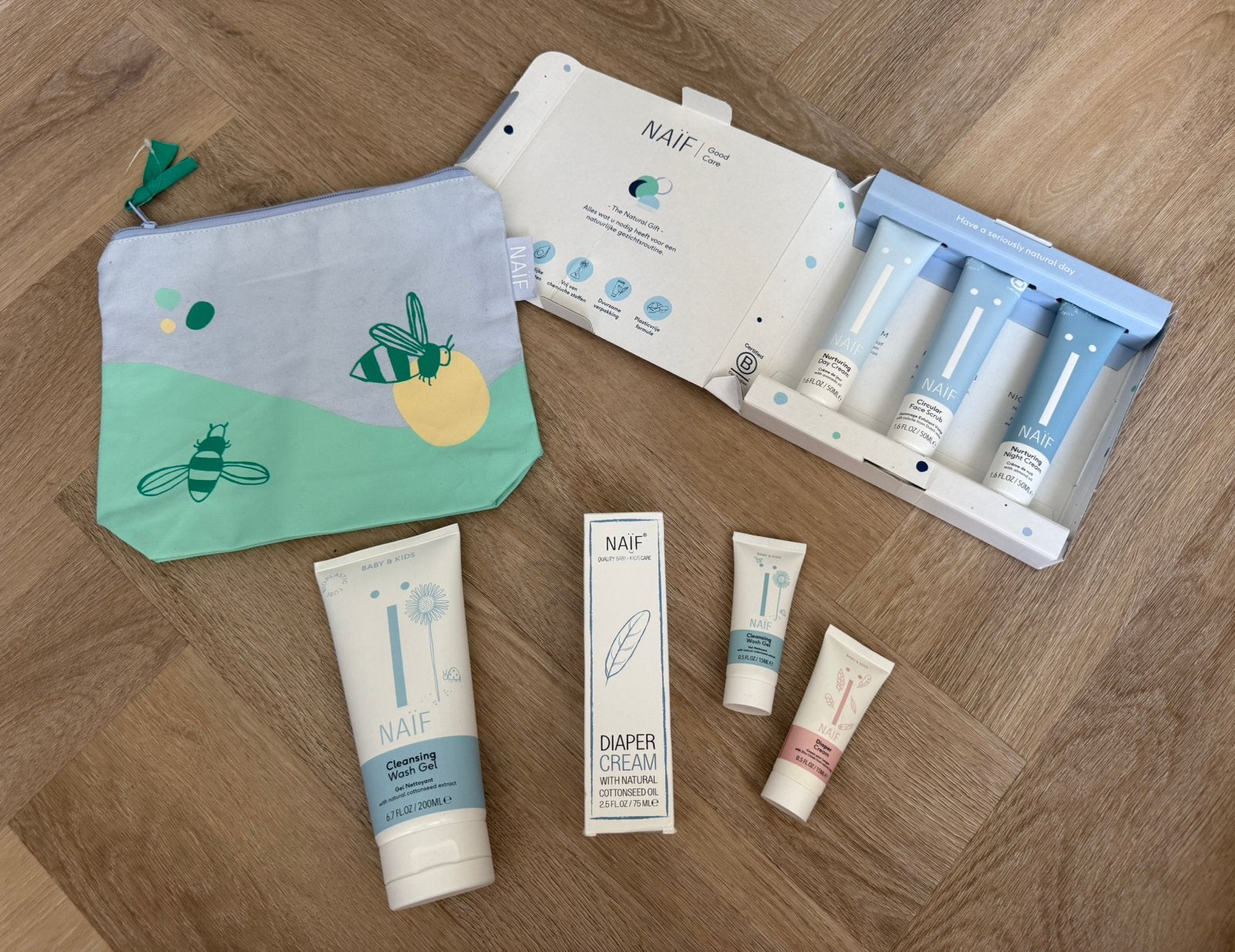 Naïf set – 7 producten + toilettasje (NIEUW) twv €99,99, Ophalen of Verzenden, Nieuw