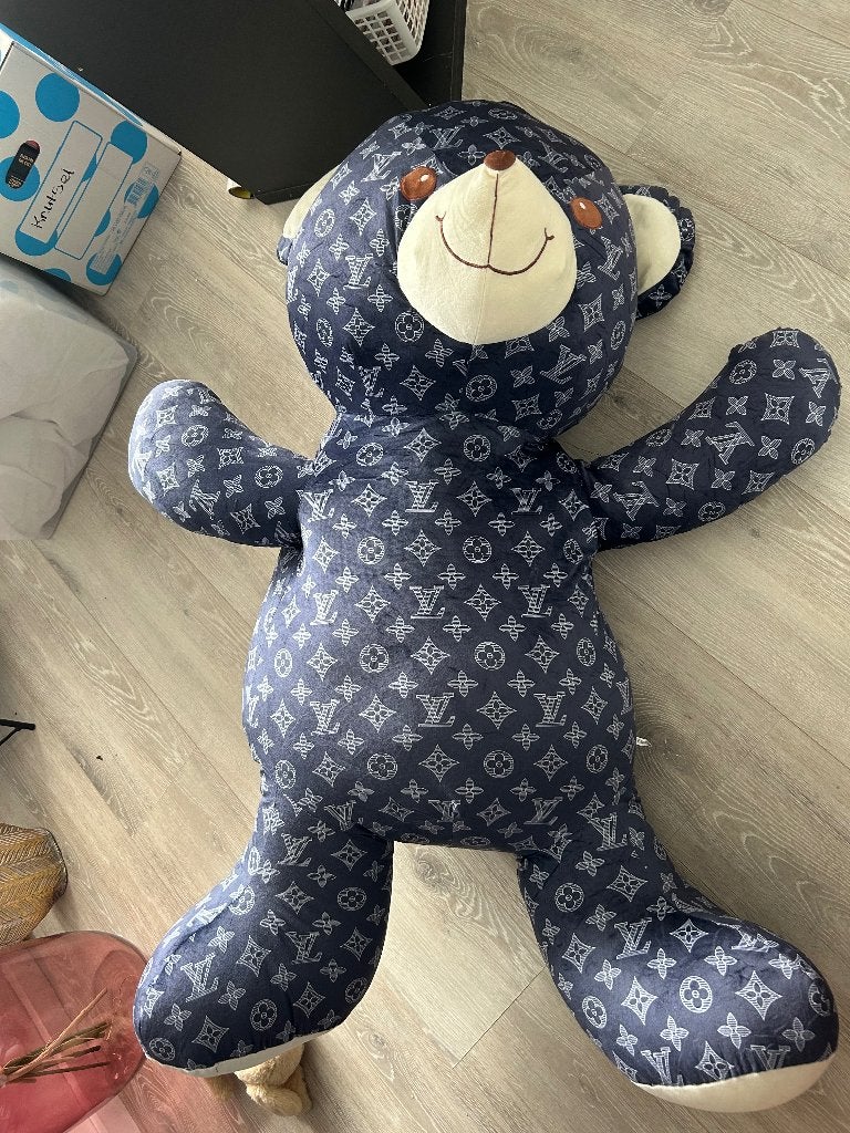 Louis Vuitton XXL knuffelbeer, Kinderen en Baby's, Speelgoed | Knuffels en Pluche, Ophalen, Overige merken, Overige karakters