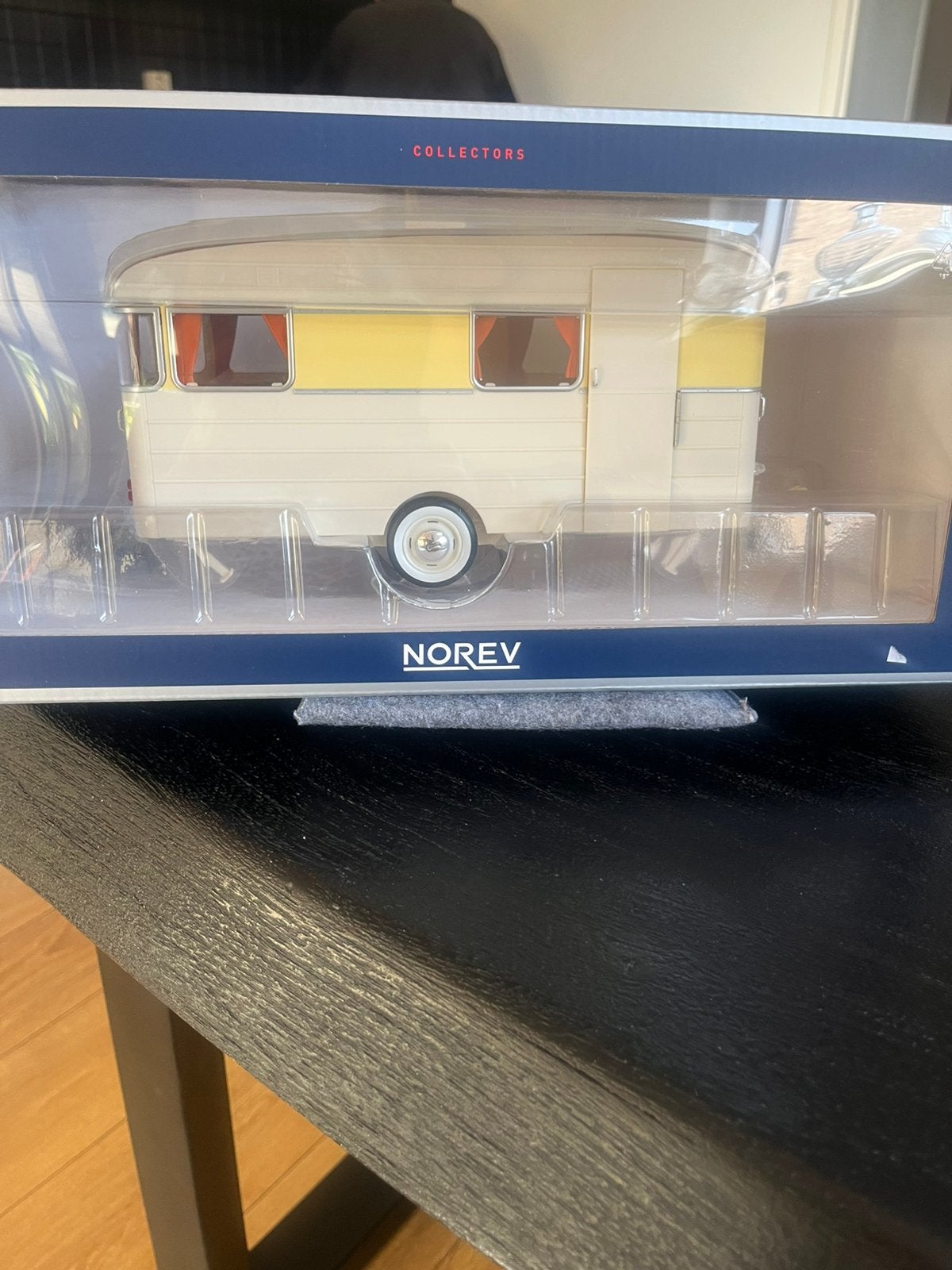 Norev 1:18 caravan nieuw in doos., Ophalen of Verzenden, Nieuw, Auto, Overige merken