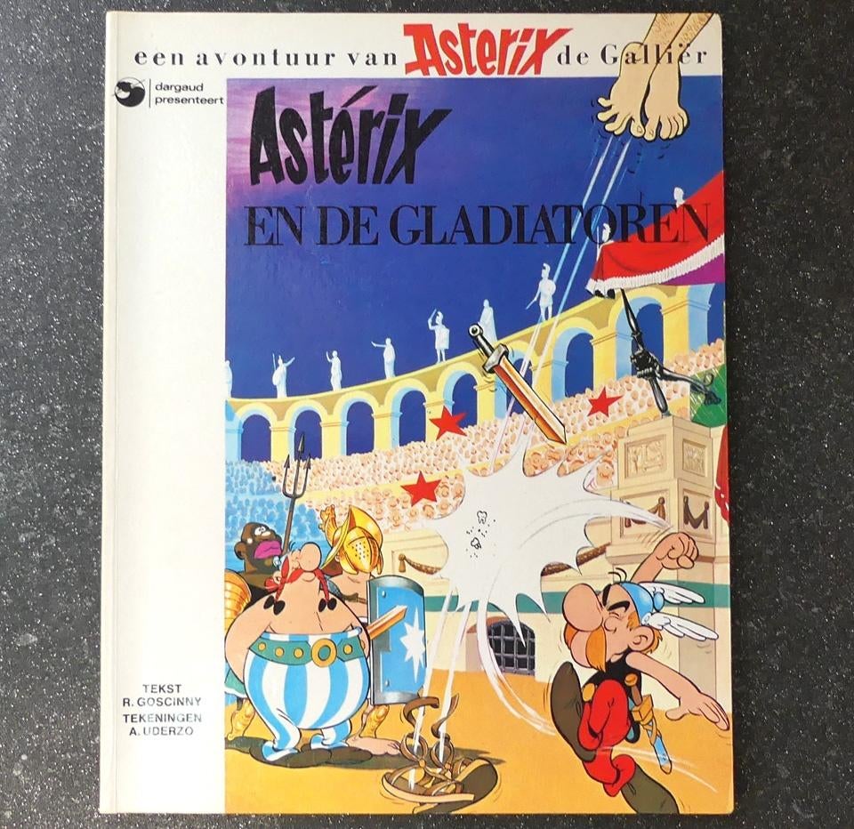 Asterix en de gladiatoren - Albert Uderzo en René Goscinny, Boeken, Gelezen, Eén stripboek, Ophalen of Verzenden, Goscinny & Uderzo